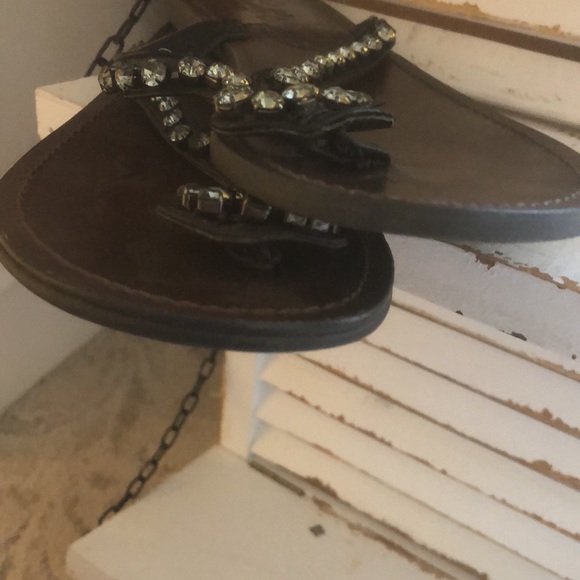 Black leather rhinestone size 6 sandal - Picture 8 of 8